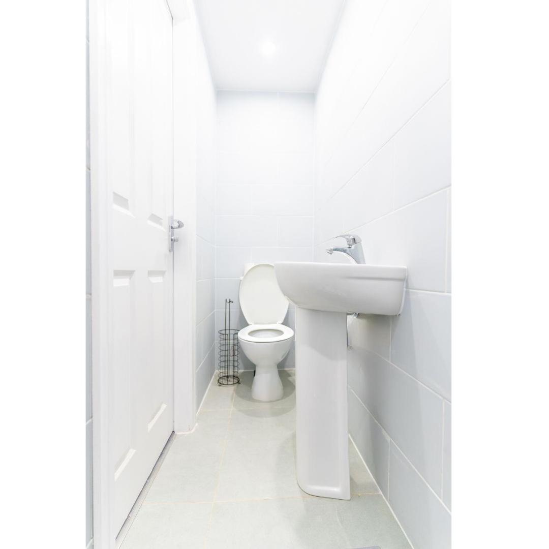 Stylish Studio In Moseley Village Бирмингем Экстерьер фото